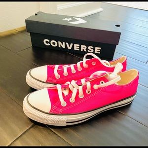 HOT PINK CONVERSE SNEAKERS ~ BRAND NEW NEVER WORN!!! Size 7.5 Womens